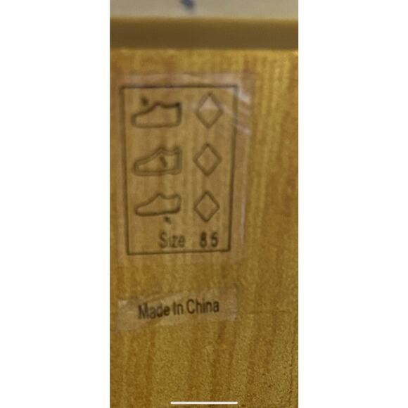 Michael Antonio Women’s Size 8.5 shoes 5 inch Heels Beige / Brown - Picture 8 of 8